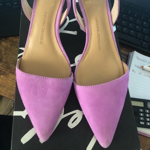 Beautiful Banana Republic heels - Picture 8 of 10